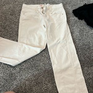 Women’s Levi jeans